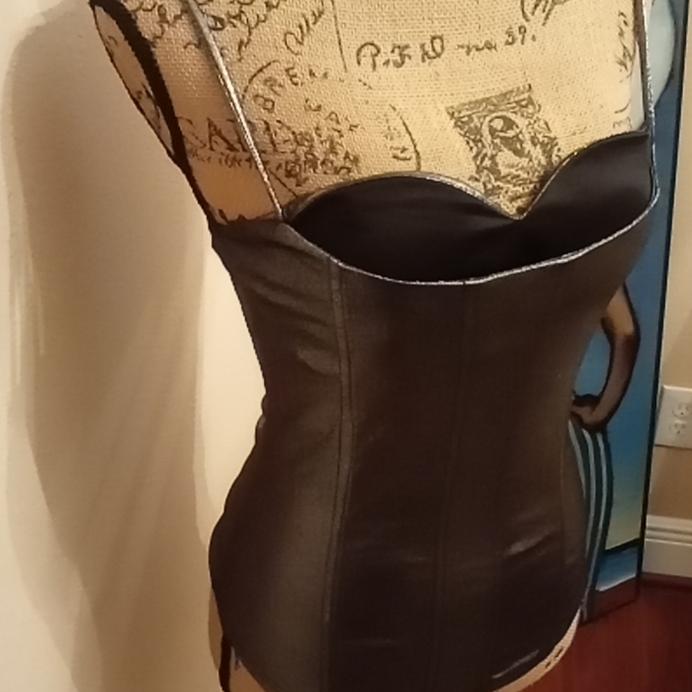 Metallic Top - Picture 2 of 7